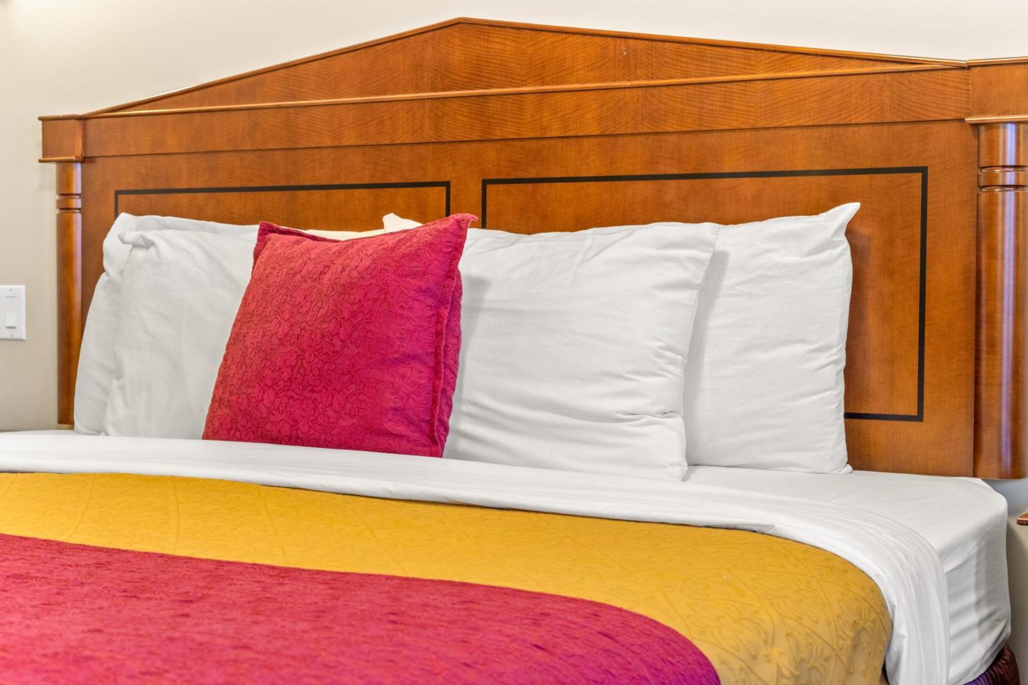 Nights Inn אואן סאונד מראה חיצוני תמונה