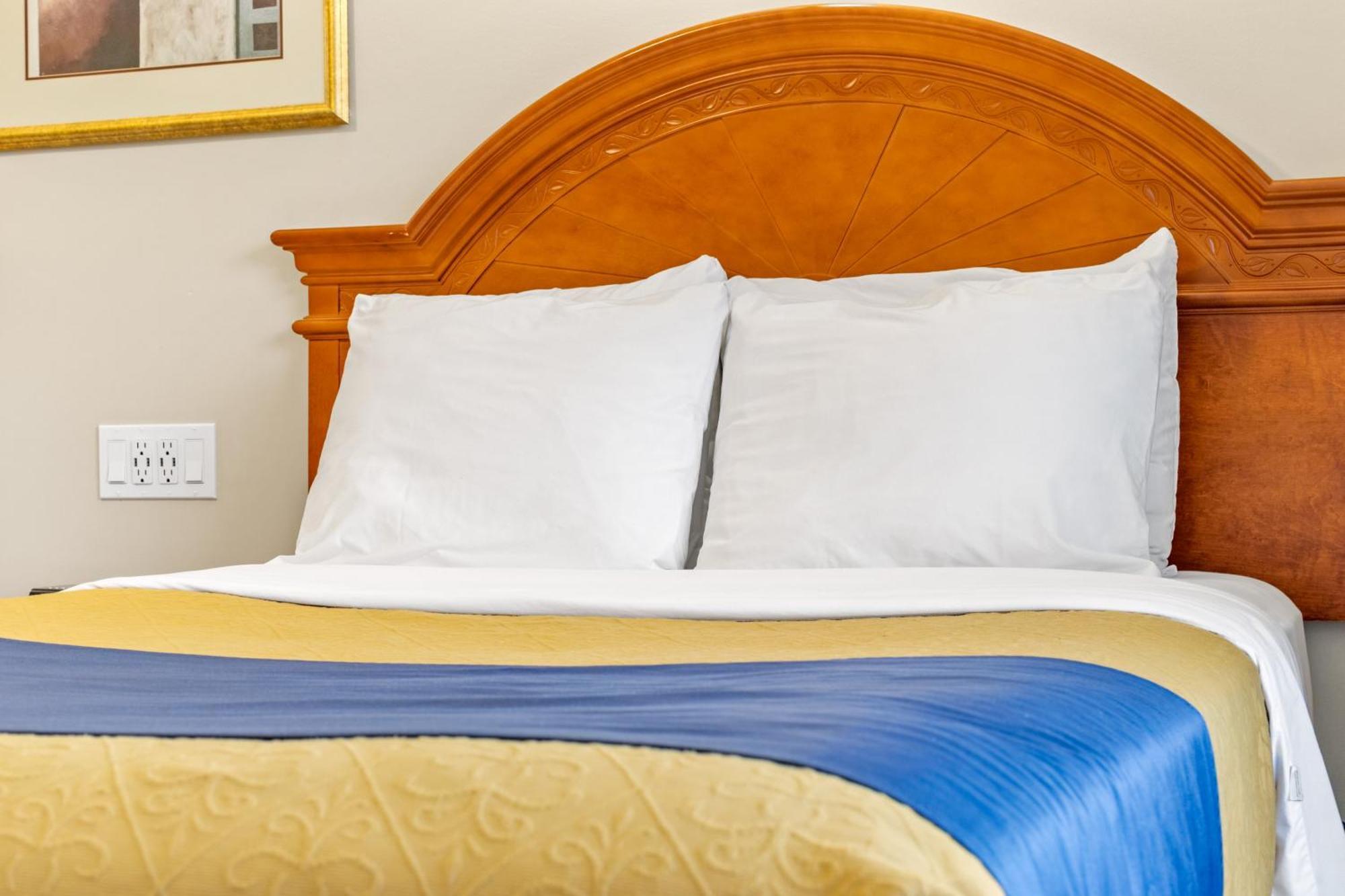 Nights Inn אואן סאונד מראה חיצוני תמונה